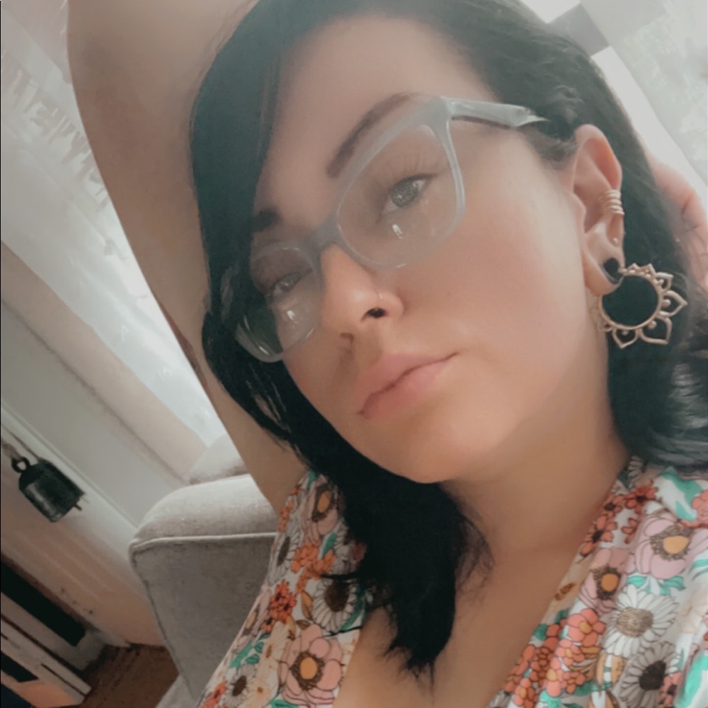 Meet your Posher, Rachel